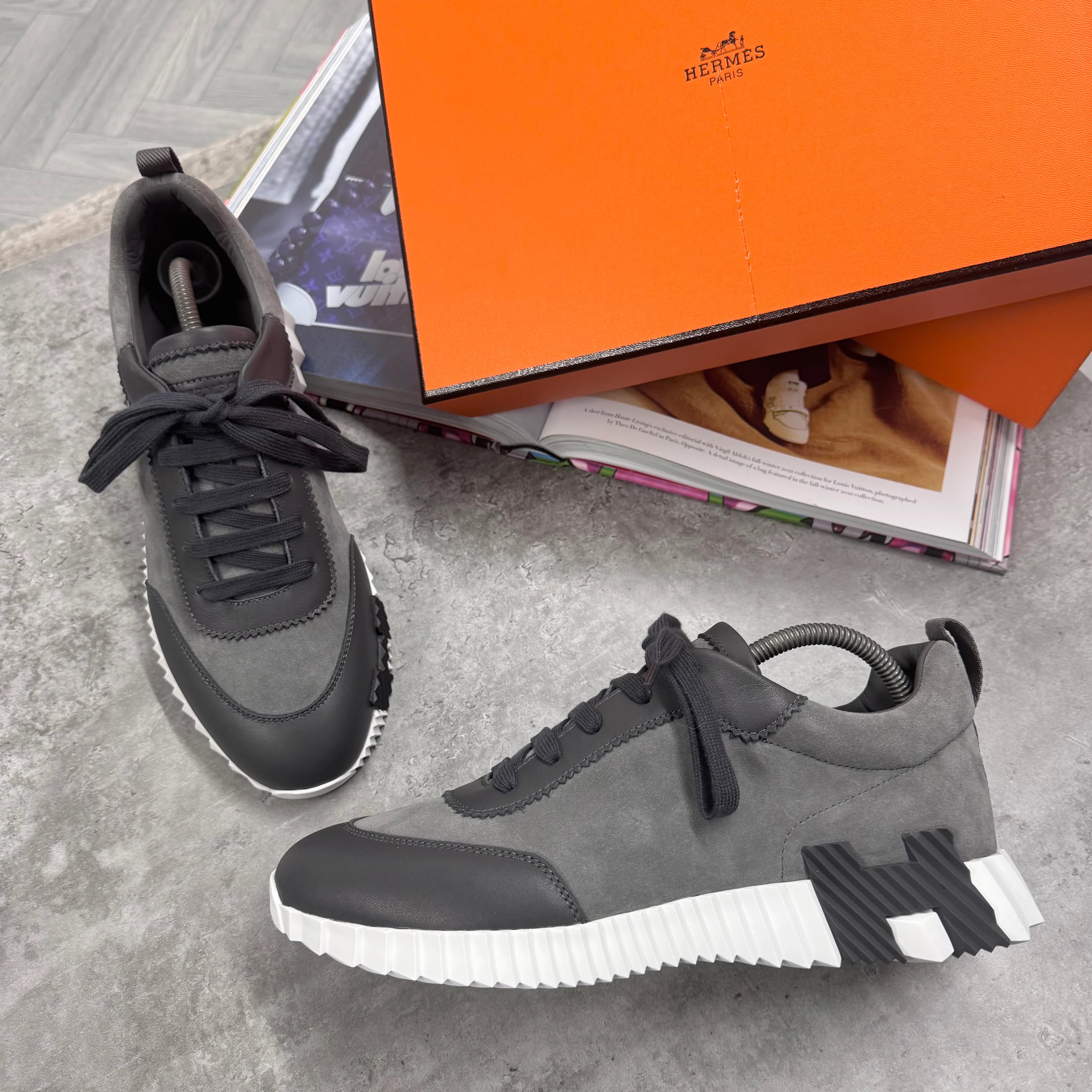 H TRAINER - GREY SUEDE - Image 3