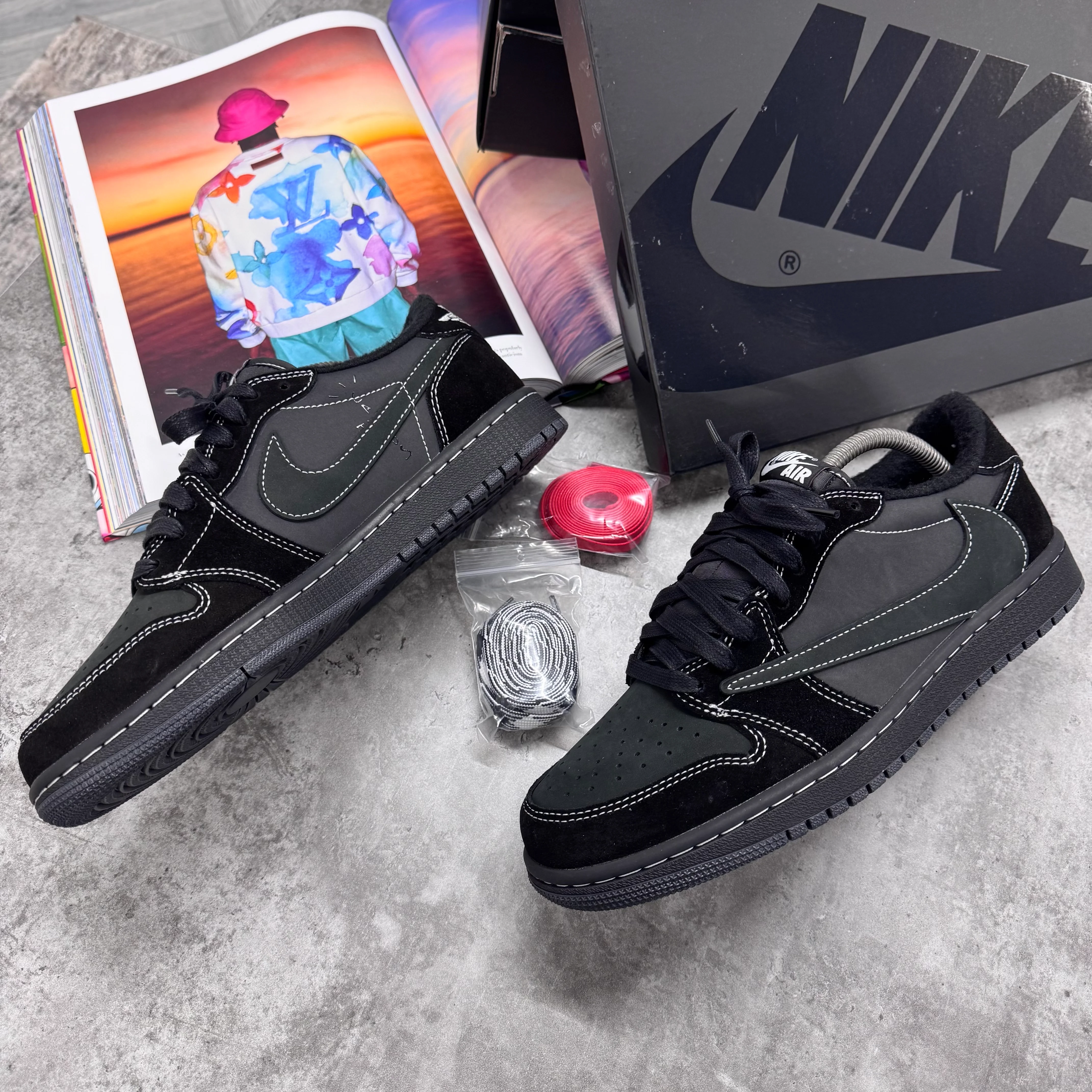 NI X TS JORDAN 1 - PHANTOM BLACK - Image 3